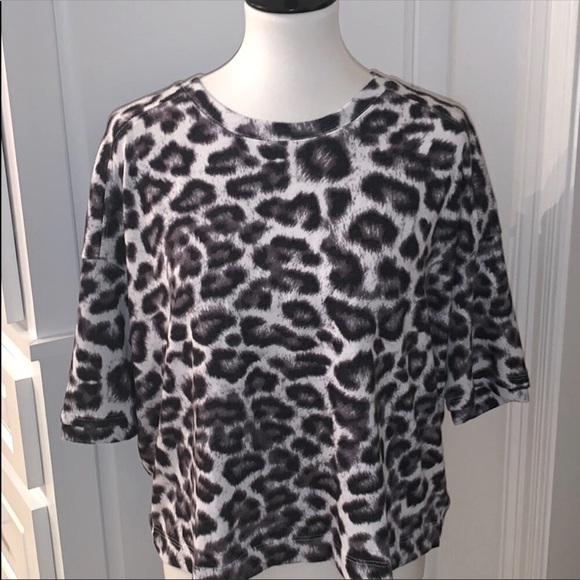 SPLENDID White Leopard Soft Knit Crop Top NWOT - Picture 7 of 7